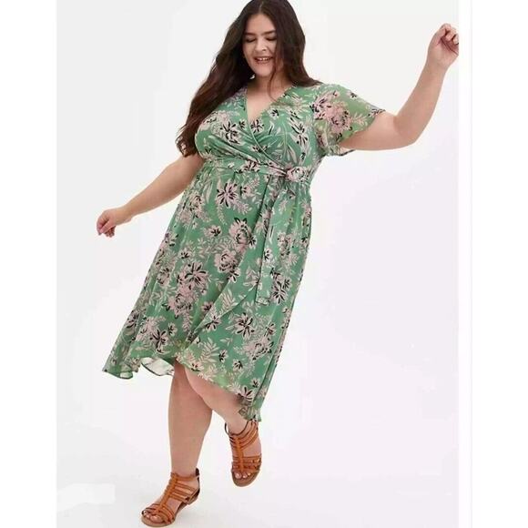 Torrid Chiffon Floral Dress Curvy PLUS Sz 2 Faux Wrap Fairygoth Wedding Coquette - Picture 3 of 15